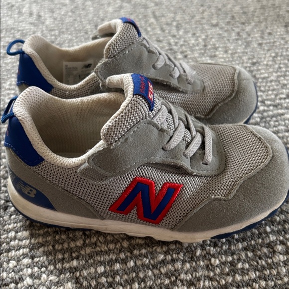 New Balance - Picture 2 of 6